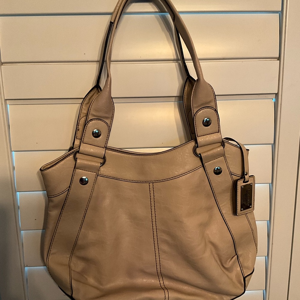 Relic Brand Handbag Beautiful like new